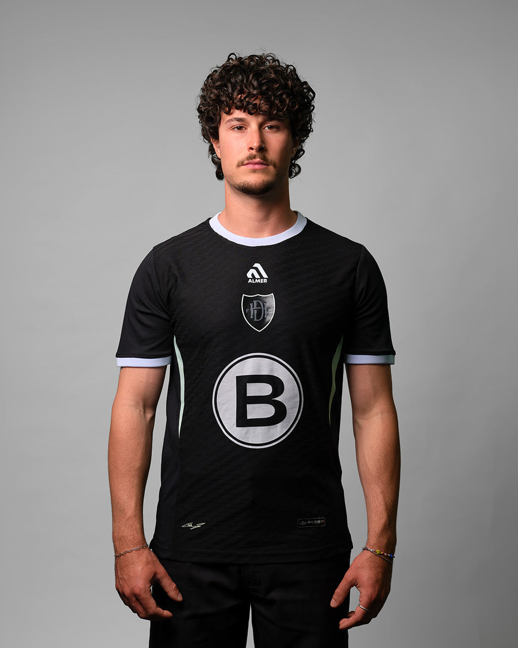 FC Hound Dogs Home Kit 26/27